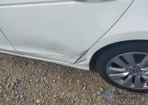 2011 Honda Accord 2.4 Ex-L z USA, uszkodzony, nr VIN 1HGCP2F89BA030274